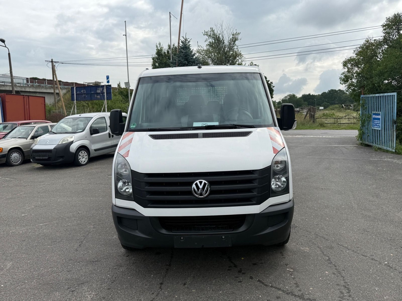 Volkswagen Crafter Pritsche 35 mittel L2 Doppelkabine - شاحنة مفتوحة, الشاحنات الصغيرة كابينة مزدوجة: صورة 1 Volkswagen Crafter Pritsche 35 mittel L2 Doppelkabine - شاحنة مفتوحة, الشاحنات الصغيرة كابينة مزدوجة: صورة 1