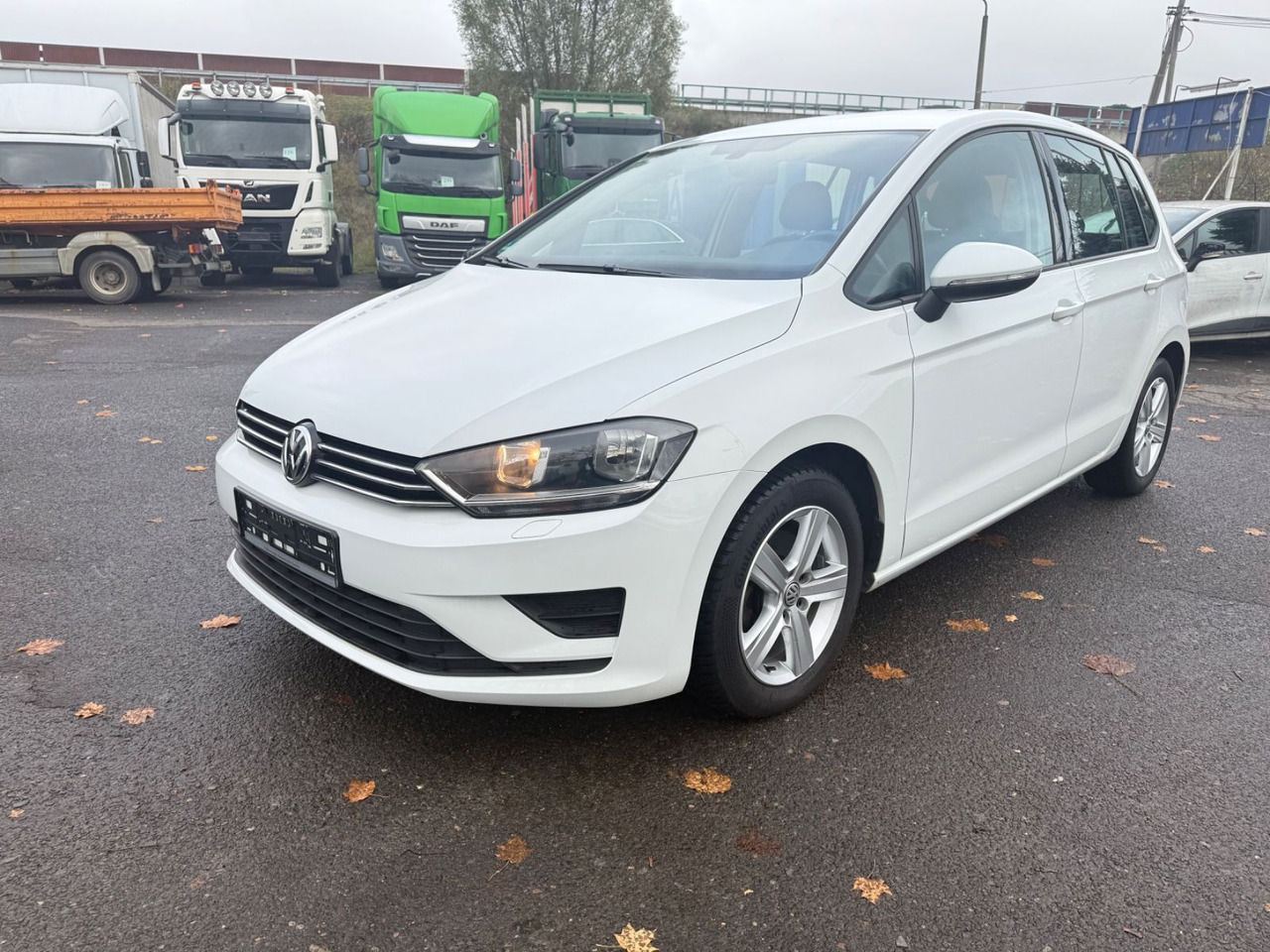 Volkswagen Golf Sportsvan VII Trendline - هاتشباك: صورة 3 Volkswagen Golf Sportsvan VII Trendline - هاتشباك: صورة 3