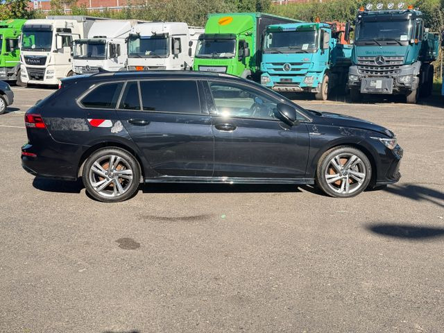 Volkswagen Golf VIII Variant R-Line Wasserschaden - سيارة ستيشن: صورة 5 Volkswagen Golf VIII Variant R-Line Wasserschaden - سيارة ستيشن: صورة 5