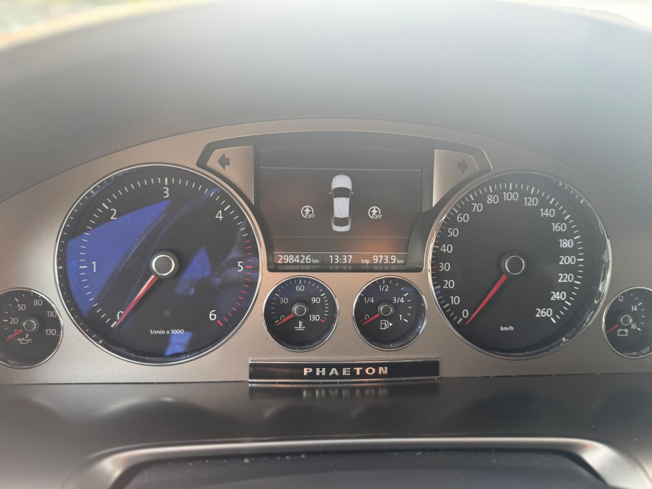سيدان Volkswagen Phaeton V6 TDI 5-Sitzer 4Motion 3.0 TDI: صورة 10