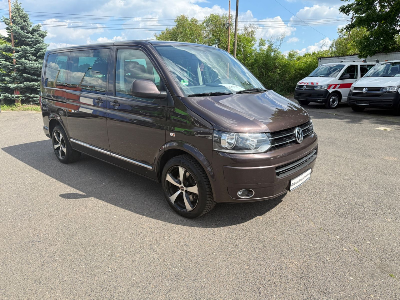 Volkswagen T5 Multivan Highline - ميكروباص: صورة 2 Volkswagen T5 Multivan Highline - ميكروباص: صورة 2