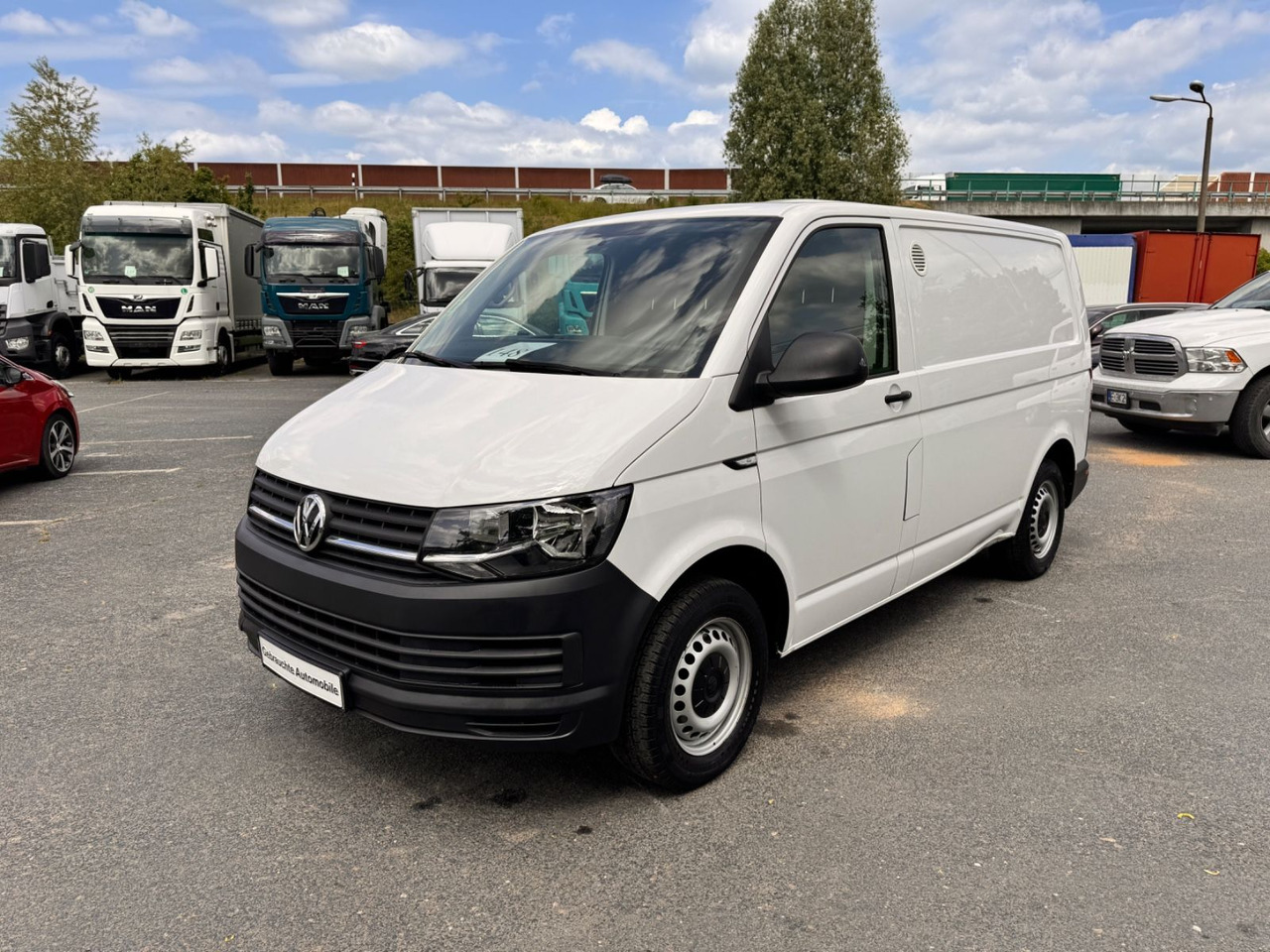 Volkswagen T6 Transporter 2.0 TDI 49 tkm - فان المدمجة: صورة 3 Volkswagen T6 Transporter 2.0 TDI 49 tkm - فان المدمجة: صورة 3