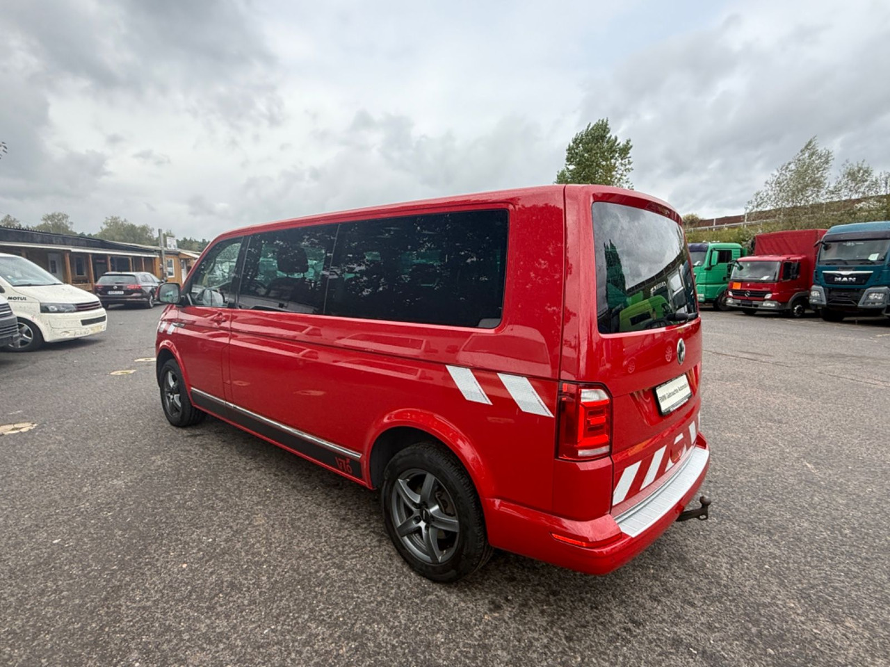 Volkswagen T6 Transporter Bus Multivan Comfortline lang - فان المدمجة: صورة 5 Volkswagen T6 Transporter Bus Multivan Comfortline lang - فان المدمجة: صورة 5
