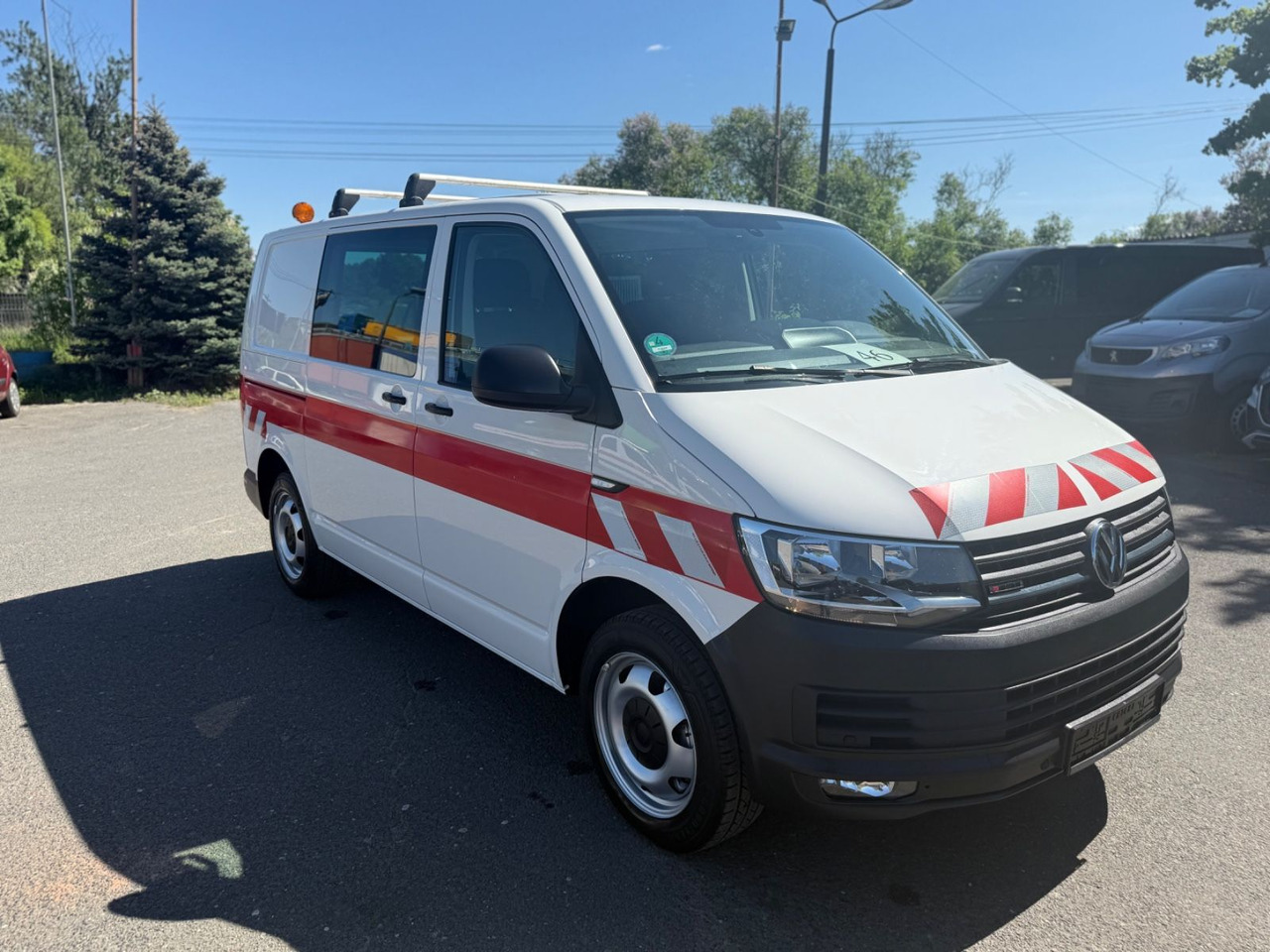 Volkswagen T6 Transporter Kasten-mixto 4x4 - فان المدمجة: صورة 2 Volkswagen T6 Transporter Kasten-mixto 4x4 - فان المدمجة: صورة 2