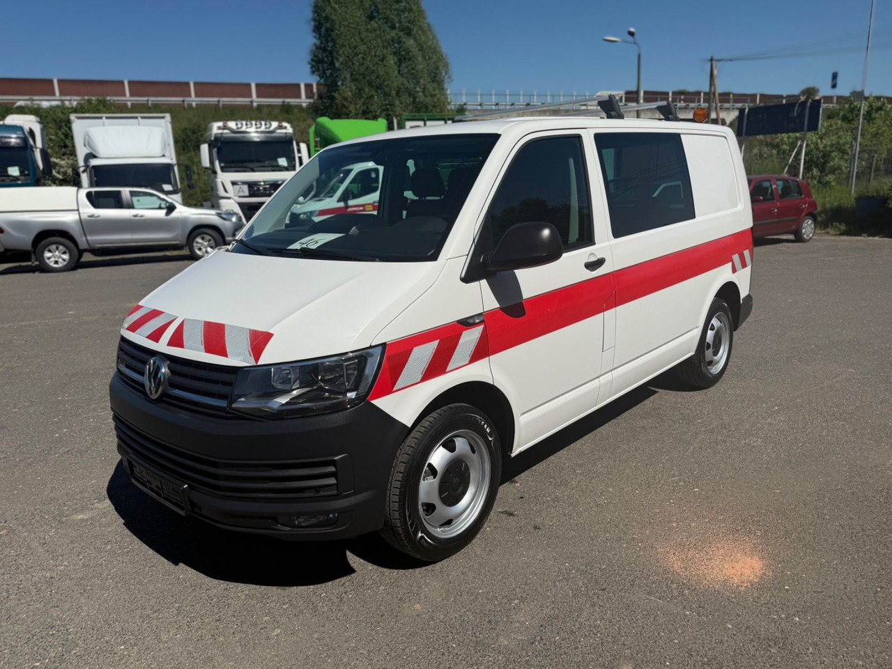 Volkswagen T6 Transporter Kasten-mixto 4x4 - فان المدمجة: صورة 3 Volkswagen T6 Transporter Kasten-mixto 4x4 - فان المدمجة: صورة 3