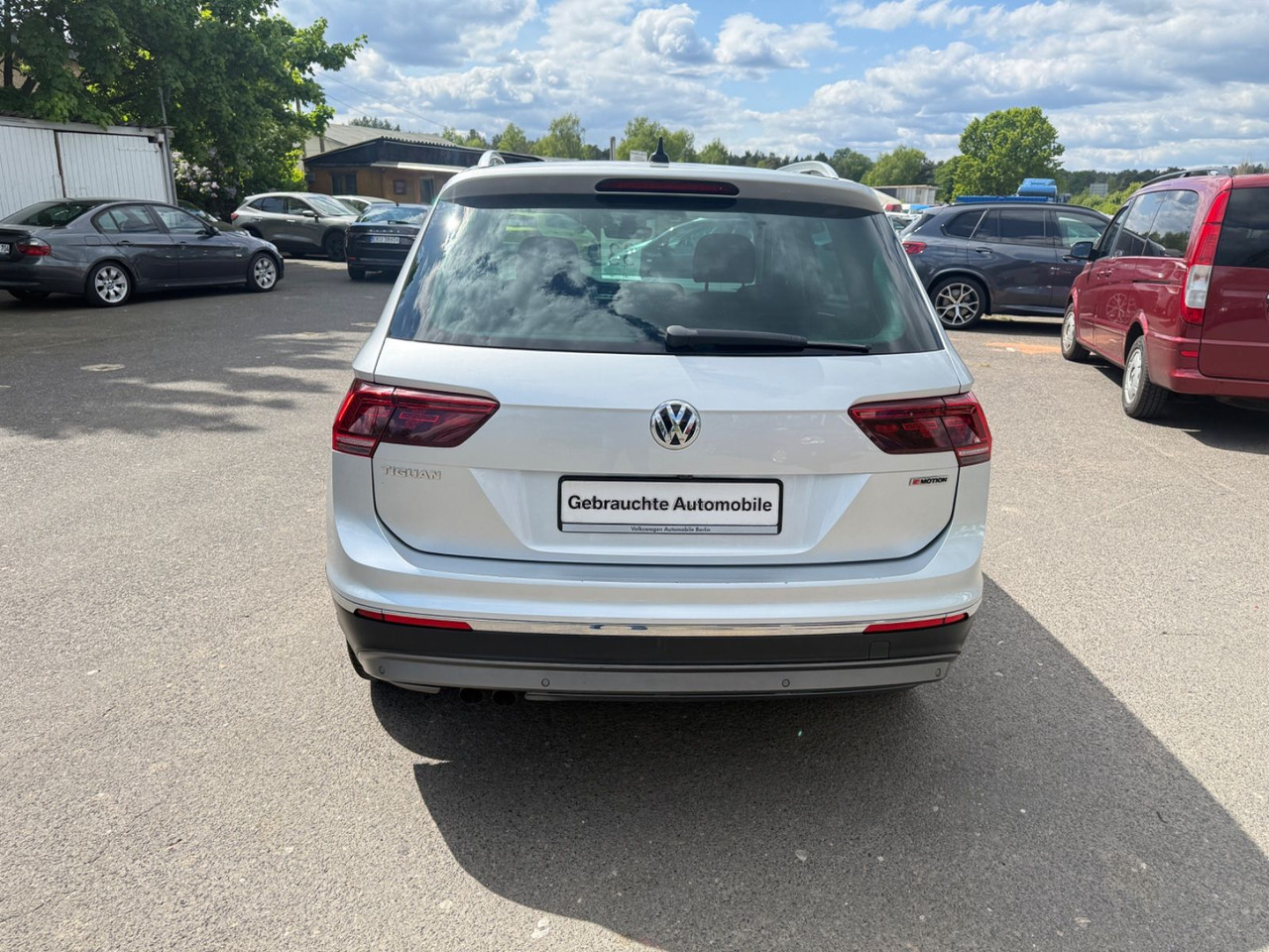 Volkswagen Tiguan Highline BMT/Start-Stopp 4Motion - سيارة دفع رباعي: صورة 4 Volkswagen Tiguan Highline BMT/Start-Stopp 4Motion - سيارة دفع رباعي: صورة 4