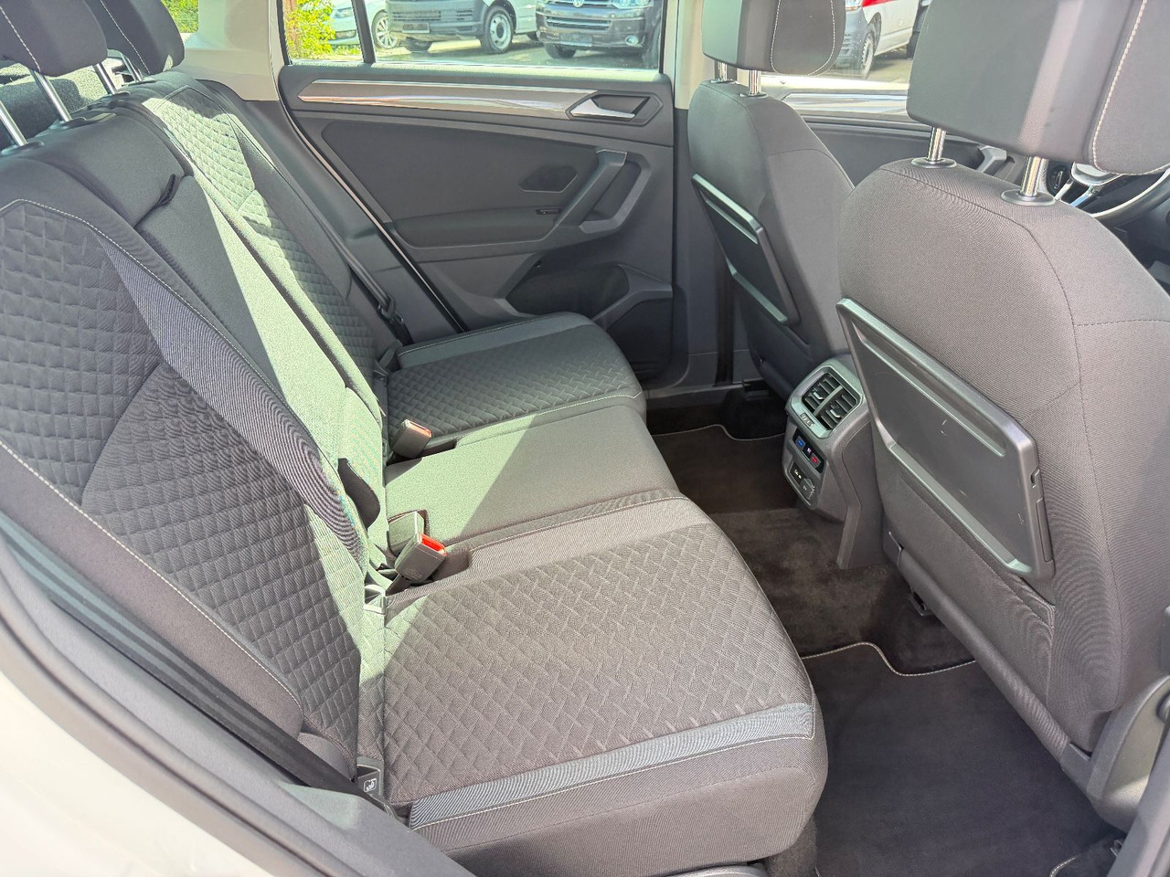سيارة دفع رباعي Volkswagen Tiguan Join Start-Stopp 4Motion: صورة 13