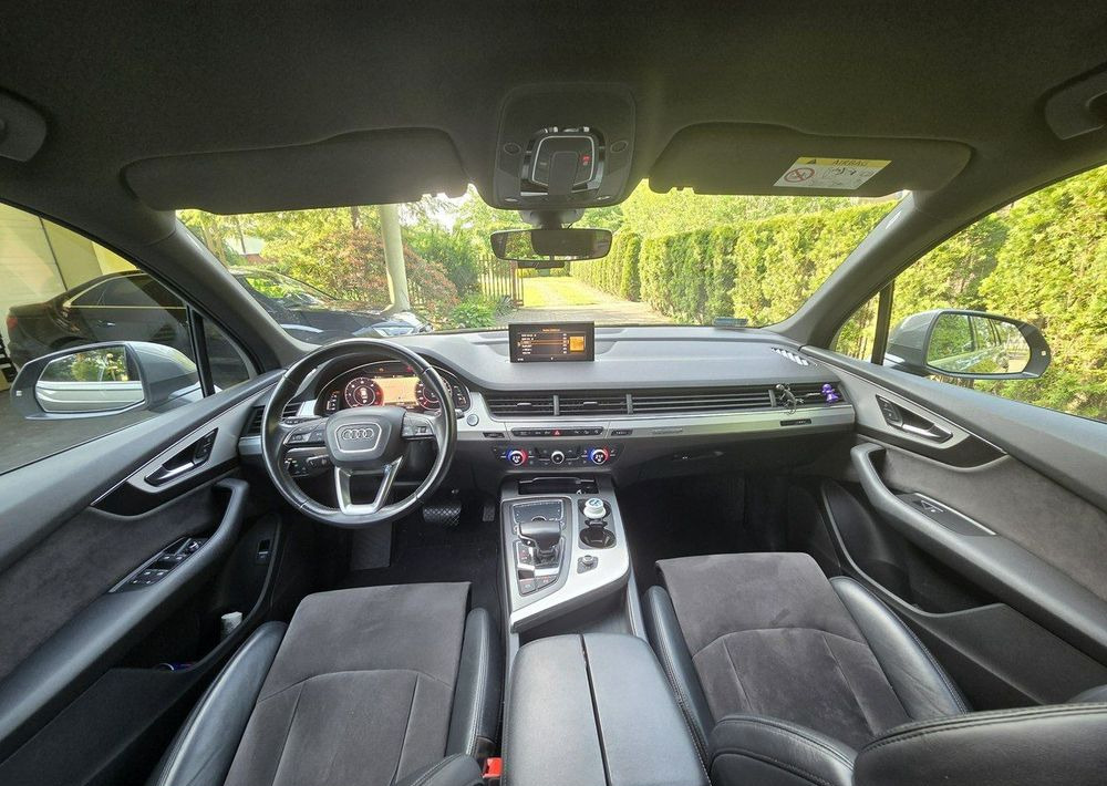 Audi Q7 - سيارة دفع رباعي: صورة 3 Audi Q7 - سيارة دفع رباعي: صورة 3