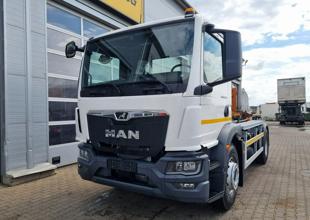 MAN TGM 18 250 - شاحنة النفايات: صورة 2 MAN TGM 18 250 - شاحنة النفايات: صورة 2