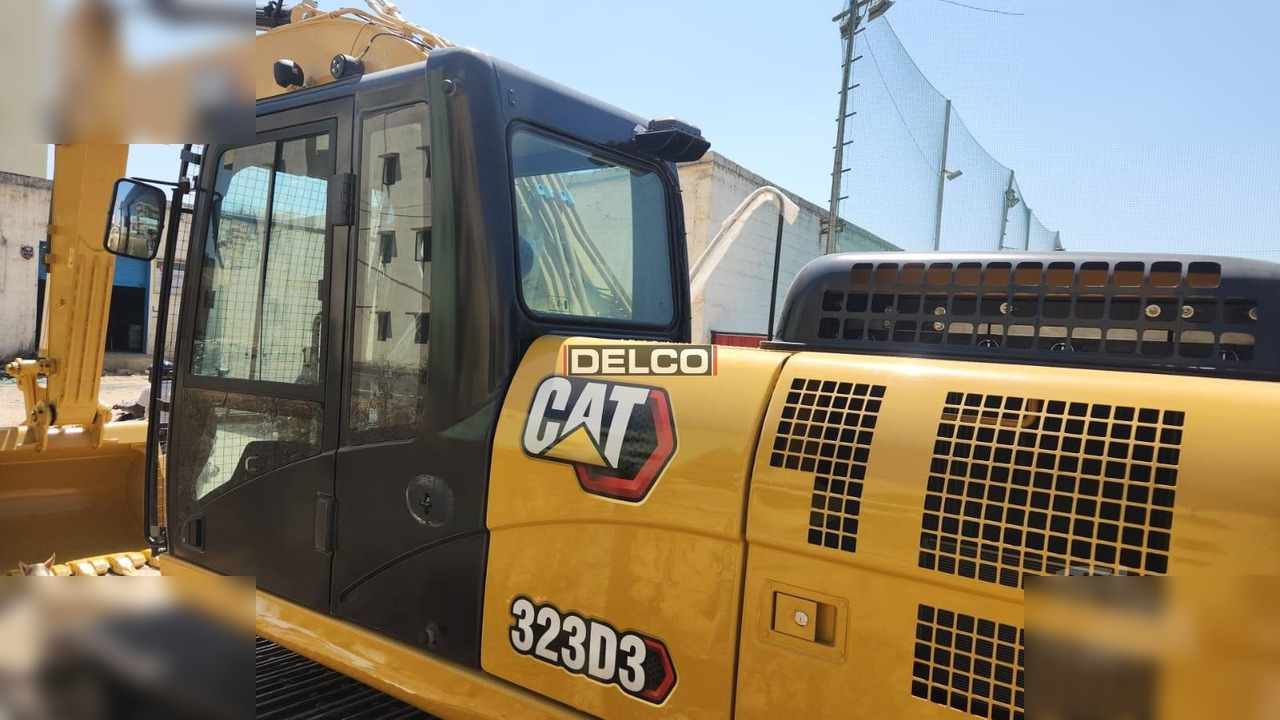 CATERPILLAR 323D3 - حفار زحاف: صورة 5 CATERPILLAR 323D3 - حفار زحاف: صورة 5