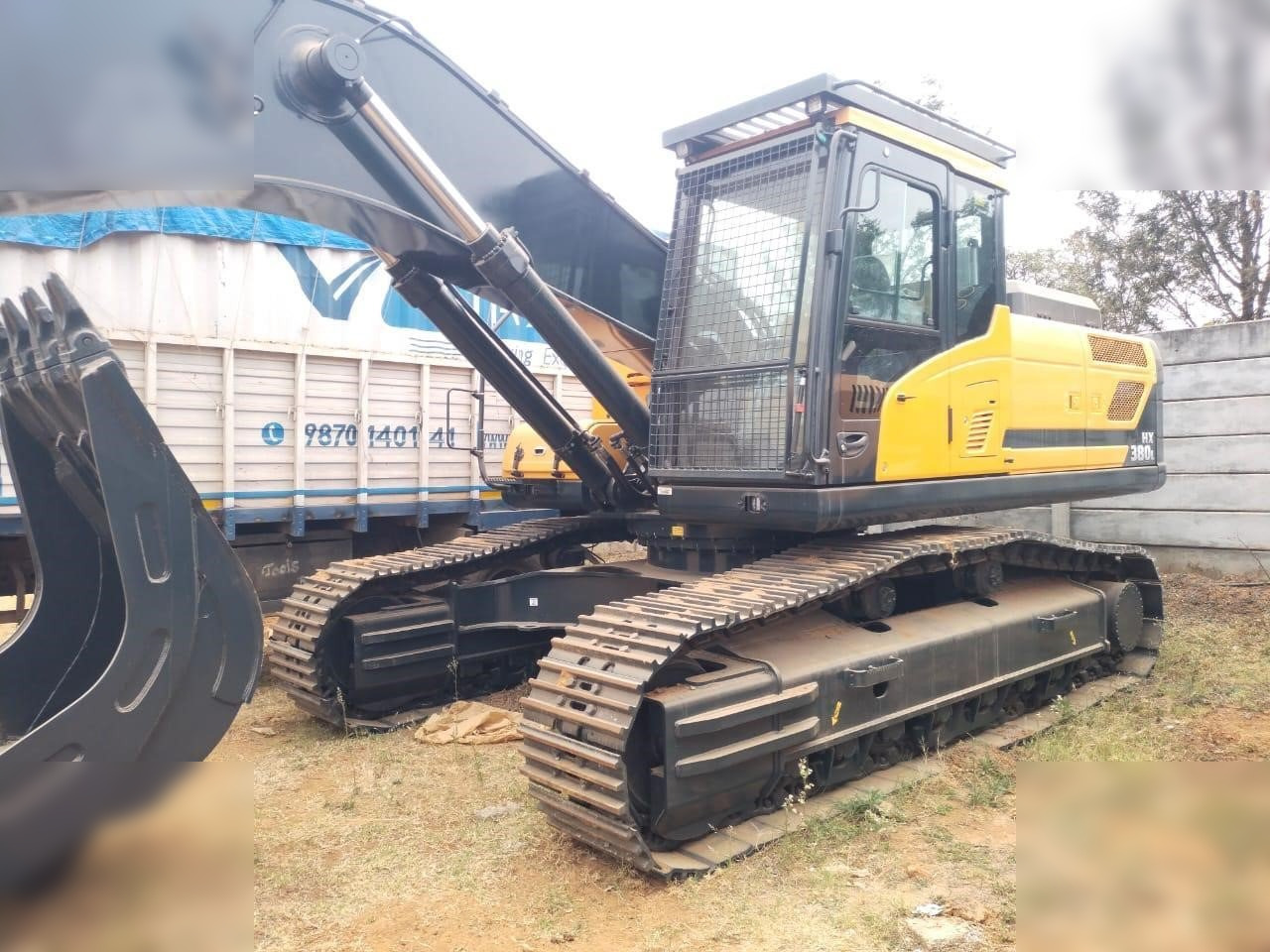 HYUNDAI HX380L - حفار زحاف: صورة 4 HYUNDAI HX380L - حفار زحاف: صورة 4