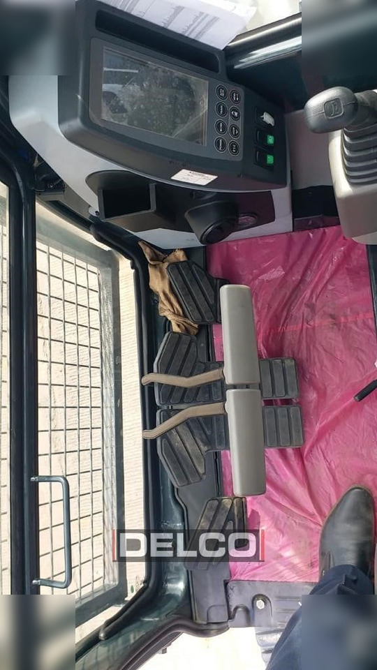 جديدة حفار زحاف HYUNDAI ROBEX 210: صورة 16 جديدة حفار زحاف HYUNDAI ROBEX 210: صورة 16