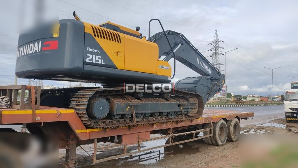 HYUNDAI ROBEX 215L SMART PLUS - حفار زحاف: صورة 3 HYUNDAI ROBEX 215L SMART PLUS - حفار زحاف: صورة 3