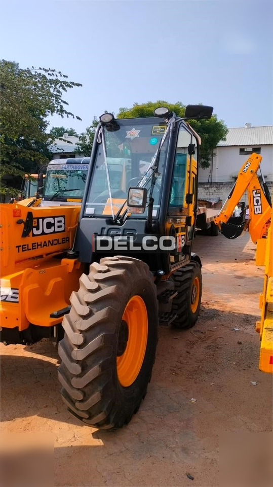 جديدة رافعة تلسكوبية JCB 530-70: صورة 8