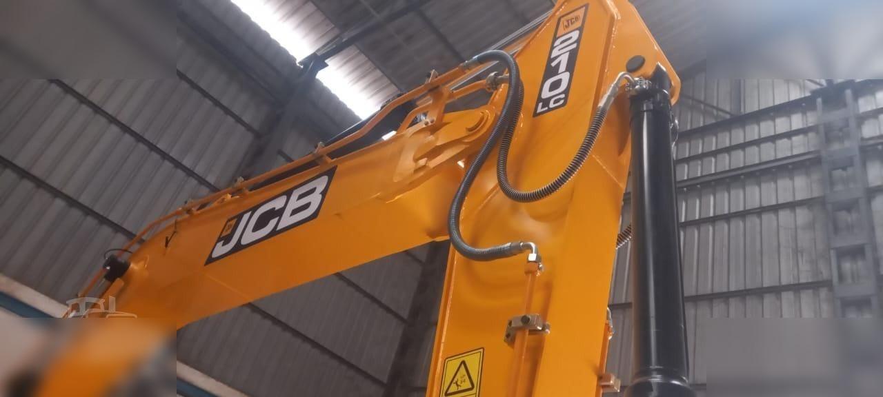 JCB JS210 LC - حفار زحاف: صورة 3 JCB JS210 LC - حفار زحاف: صورة 3