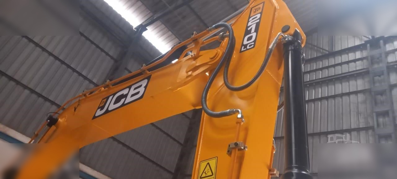 JCB JS210 LC - حفار زحاف: صورة 4 JCB JS210 LC - حفار زحاف: صورة 4