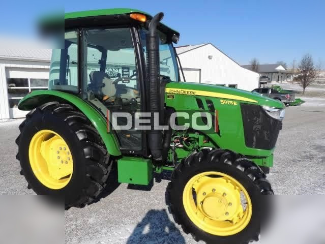 JOHN DEERE 5075E - جرار: صورة 1 JOHN DEERE 5075E - جرار: صورة 1