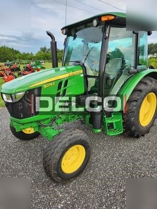 JOHN DEERE 5075E - آليات: صورة 2 JOHN DEERE 5075E - آليات: صورة 2