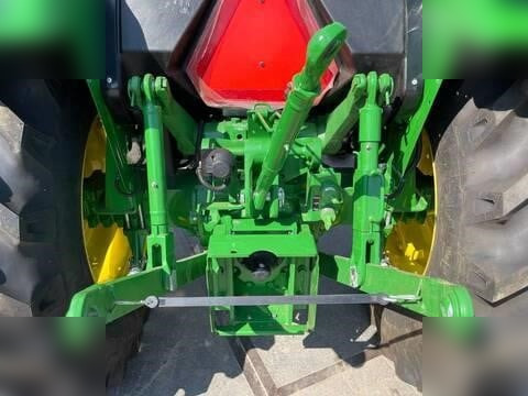 JOHN DEERE 5210 - آليات: صورة 5 JOHN DEERE 5210 - آليات: صورة 5