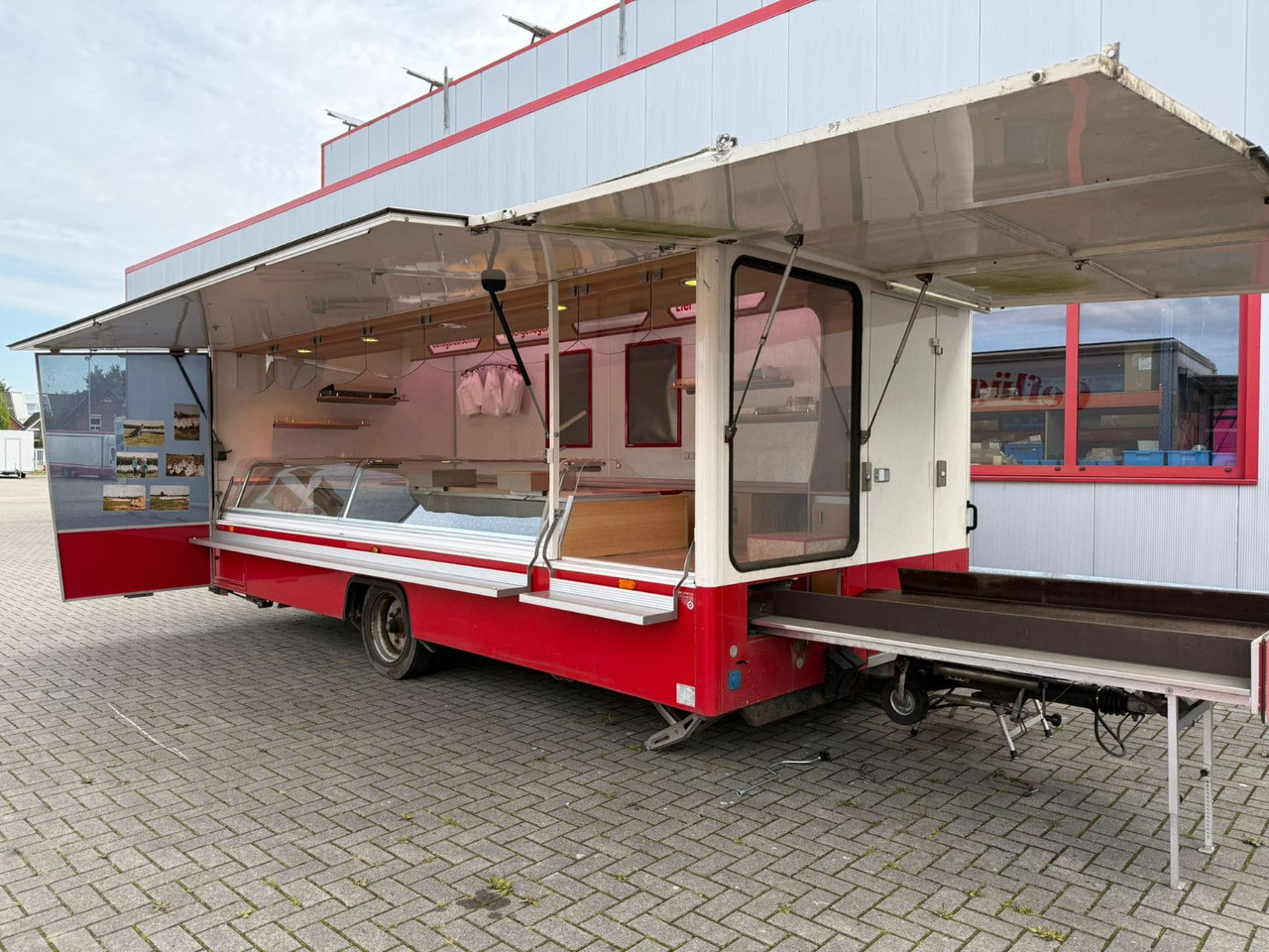 Borco-Höhns Borco Höhns Anhänger - مقطورة بيع ( الأغذية): صورة 2 Borco-Höhns Borco Höhns Anhänger - مقطورة بيع ( الأغذية): صورة 2