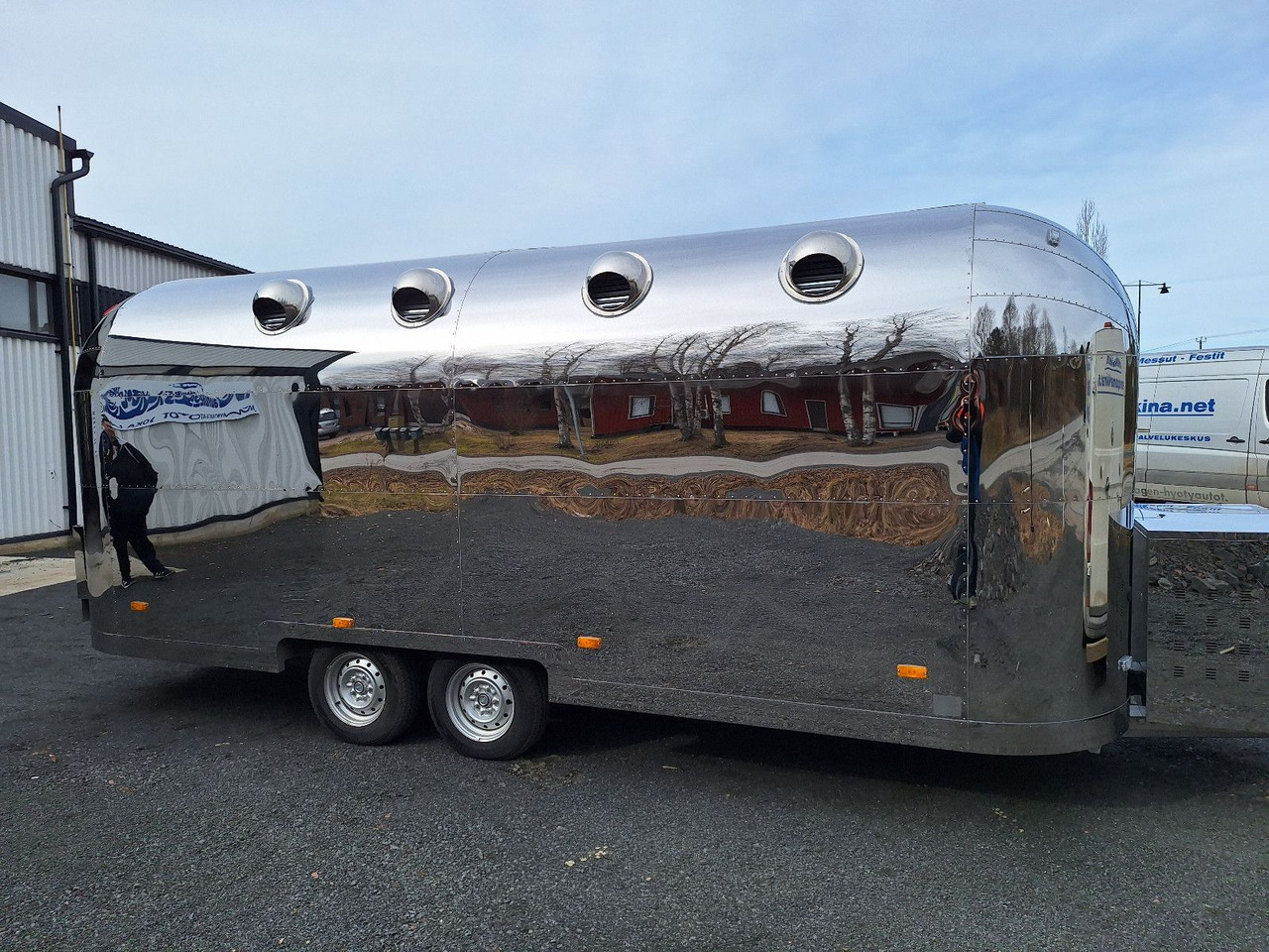 Esselmann Delistar American 6000 ähn. Airstream - مقطورة بيع ( الأغذية): صورة 4 Esselmann Delistar American 6000 ähn. Airstream - مقطورة بيع ( الأغذية): صورة 4