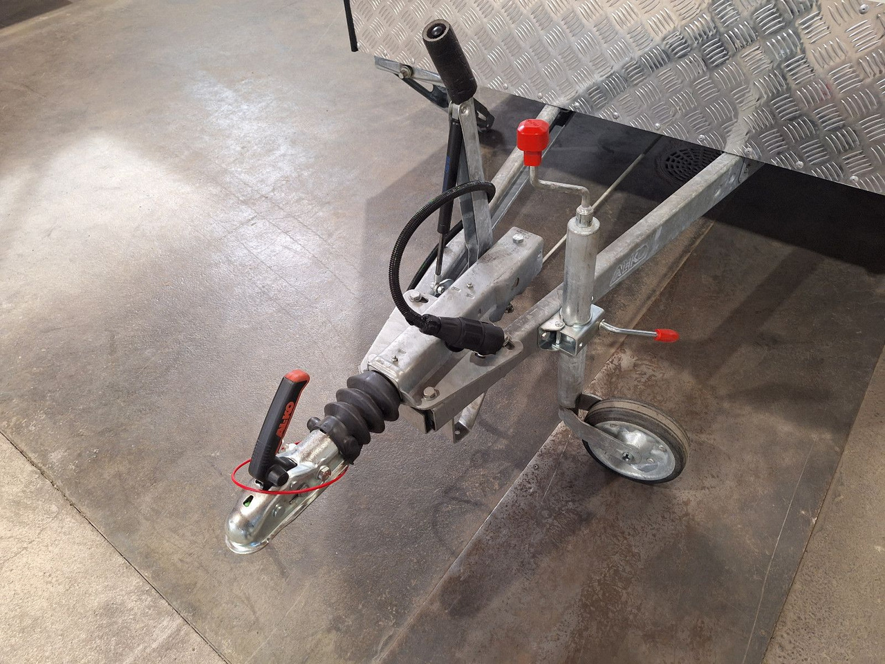 مقطورة بيع ( الأغذية) Esselmann Delistar Easy Go 220: صورة 11