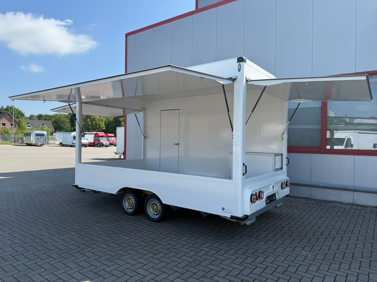 Esselmann Karello 4.2i ESSELMANN - مقطورة بيع ( الأغذية): صورة 2 Esselmann Karello 4.2i ESSELMANN - مقطورة بيع ( الأغذية): صورة 2