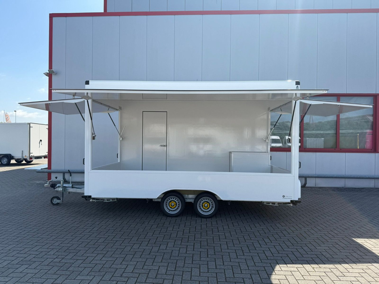 Esselmann Karello 4.2i ESSELMANN - مقطورة بيع ( الأغذية): صورة 1 Esselmann Karello 4.2i ESSELMANN - مقطورة بيع ( الأغذية): صورة 1