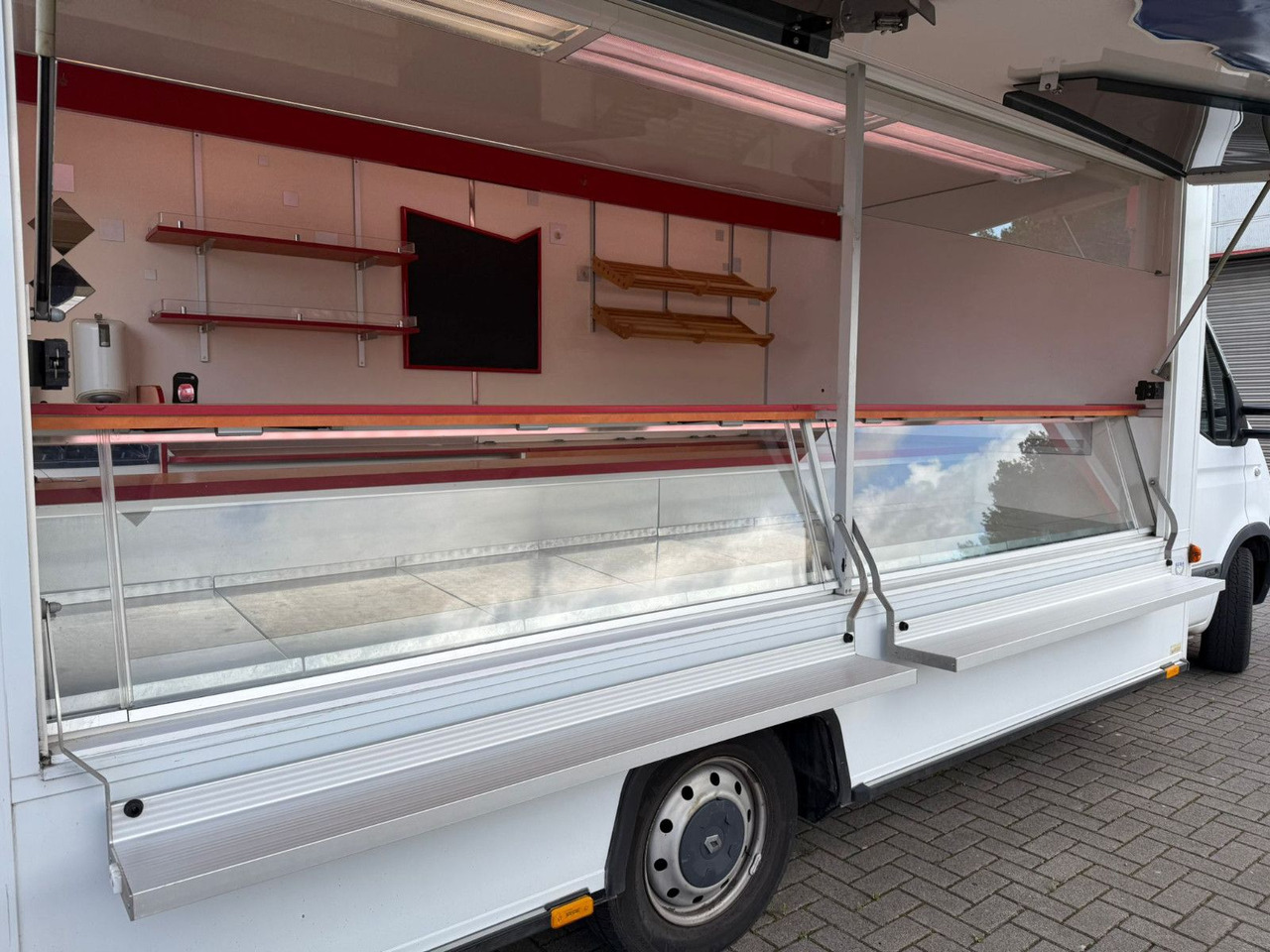 Renault Seba Borco Höhns - شاحنة بيع الطعام: صورة 4 Renault Seba Borco Höhns - شاحنة بيع الطعام: صورة 4