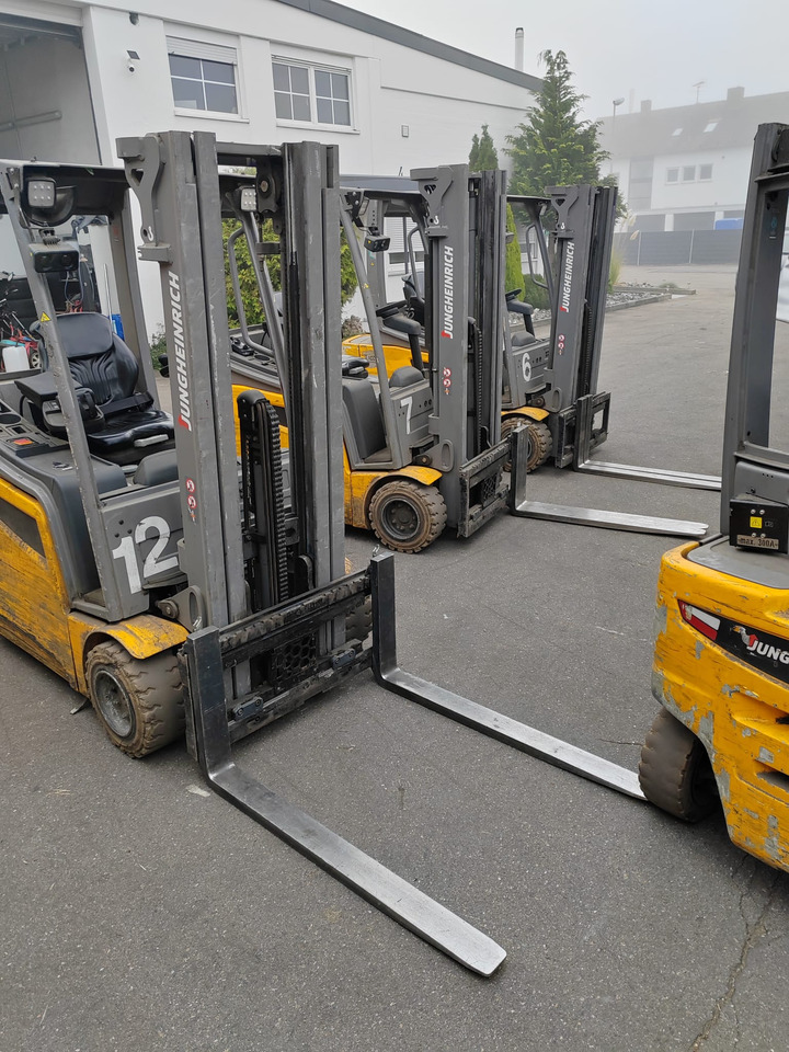 Jungheinrich EFG320 no battery ( 3 st paket ) - رافعة شوكية كهربائية: صورة 1 Jungheinrich EFG320 no battery ( 3 st paket ) - رافعة شوكية كهربائية: صورة 1