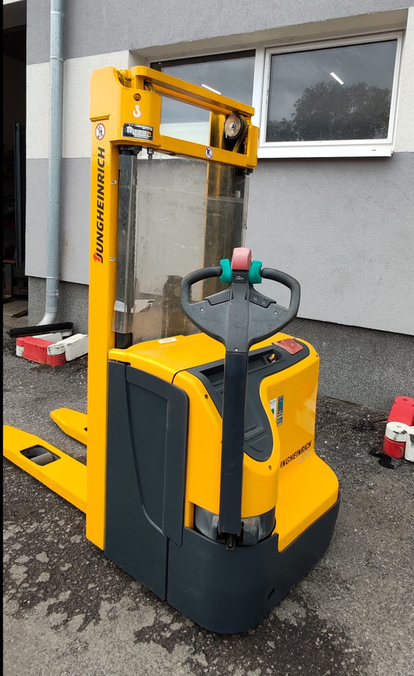Jungheinrich EJC216 / new paint - آلة التكديس: صورة 4 Jungheinrich EJC216 / new paint - آلة التكديس: صورة 4