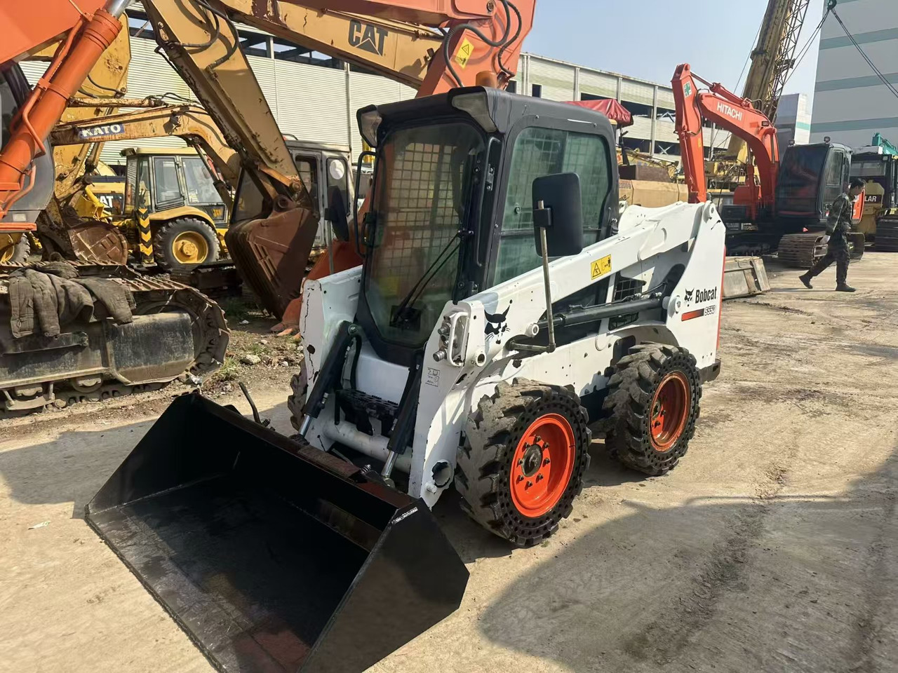 Bobcat S550 - شيول صغير: صورة 1 Bobcat S550 - شيول صغير: صورة 1