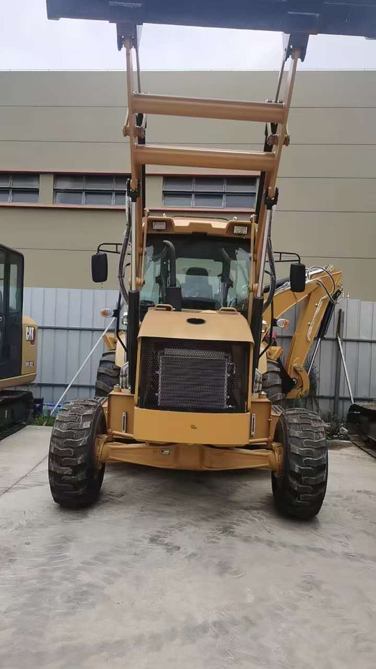 CAT 420F - جرافة حفار: صورة 5 CAT 420F - جرافة حفار: صورة 5