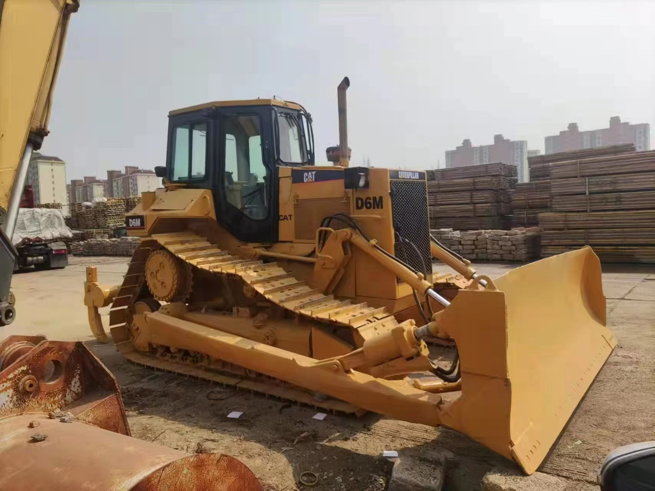 CAT D6M - جرافة: صورة 1 CAT D6M - جرافة: صورة 1