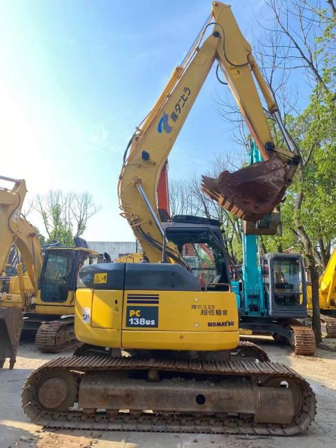 Komatsu PC138 - حفار زحاف: صورة 4 Komatsu PC138 - حفار زحاف: صورة 4