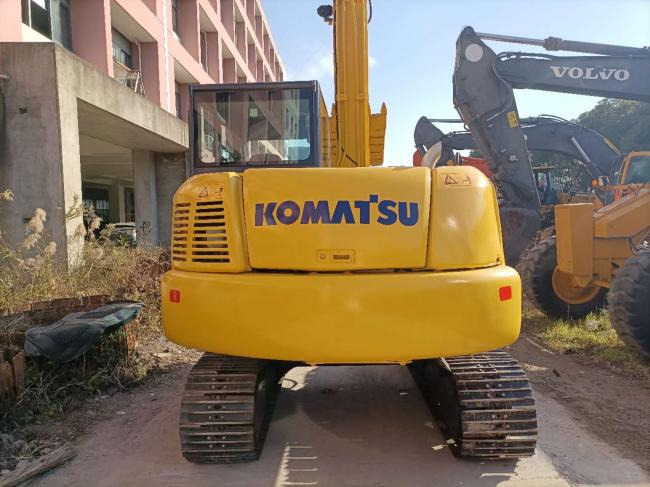 Komatsu PC70 - حفارة مُصَّغرة: صورة 3 Komatsu PC70 - حفارة مُصَّغرة: صورة 3