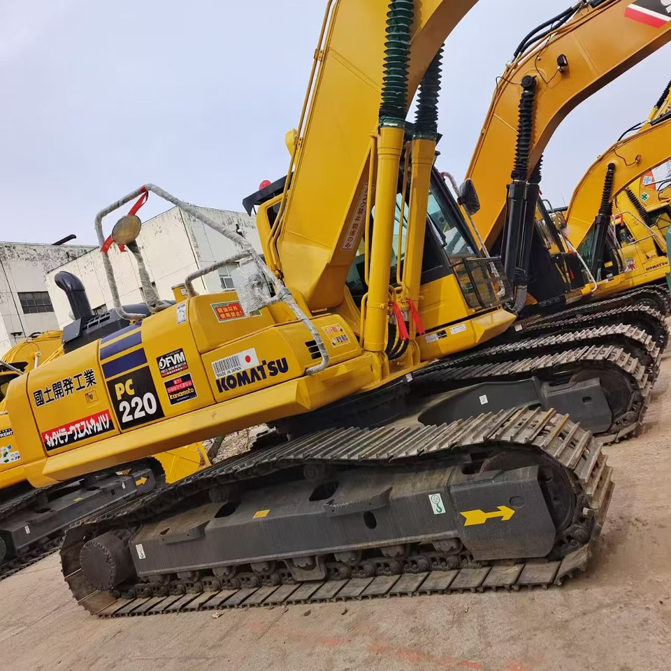 Komatsu pc220 - حفار زحاف: صورة 3 Komatsu pc220 - حفار زحاف: صورة 3