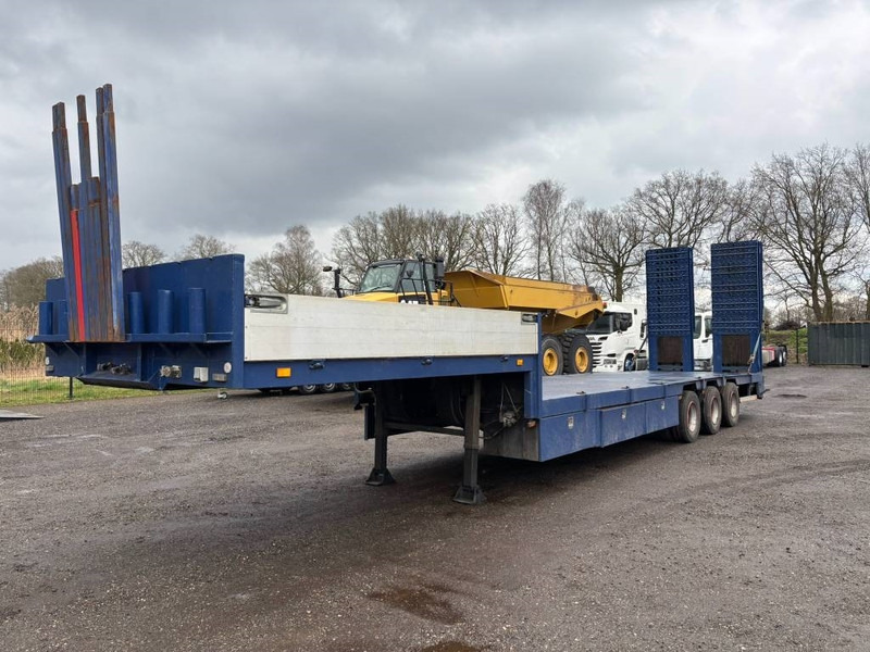Broshuis Lowloader tieflader 3 assen leaf spring, laadklep - عربة منخفضة مسطحة نصف مقطورة: صورة 2 Broshuis Lowloader tieflader 3 assen leaf spring, laadklep - عربة منخفضة مسطحة نصف مقطورة: صورة 2