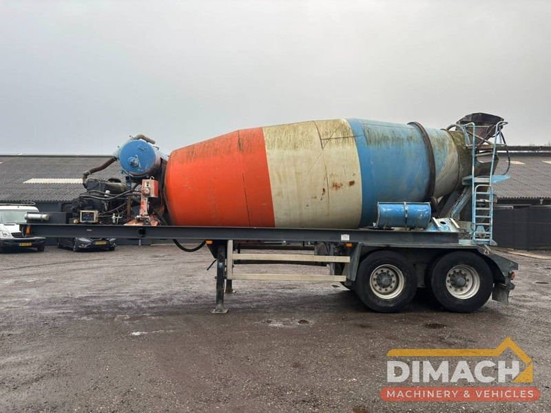 Deom Schmit Betonmixer 10m3 Deutz 6 cilinder engine 10m3 CIFA Mixer - آلة أسفلت: صورة 1 Deom Schmit Betonmixer 10m3 Deutz 6 cilinder engine 10m3 CIFA Mixer - آلة أسفلت: صورة 1