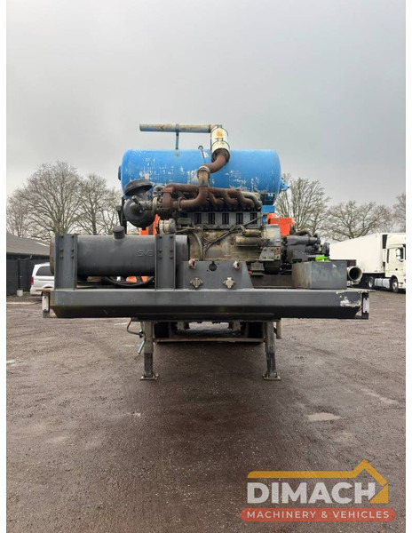 Deom Schmit Betonmixer 10m3 Deutz 6 cilinder engine 10m3 CIFA Mixer - آلة أسفلت: صورة 4 Deom Schmit Betonmixer 10m3 Deutz 6 cilinder engine 10m3 CIFA Mixer - آلة أسفلت: صورة 4