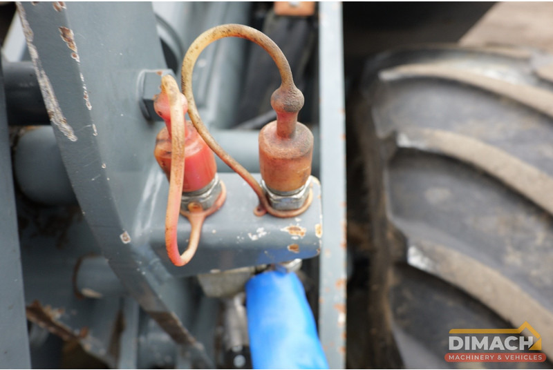 Giant V452T X-TRA GiANT V452T X-TRA hydr. snelwissel bak en palletvorken - تركس: صورة 4 Giant V452T X-TRA GiANT V452T X-TRA hydr. snelwissel bak en palletvorken - تركس: صورة 4