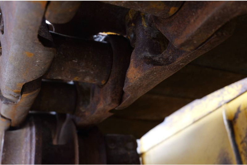 جرافة Komatsu D 65 PX-15 E0 ripper - manual engine - 388cm wide: صورة 13