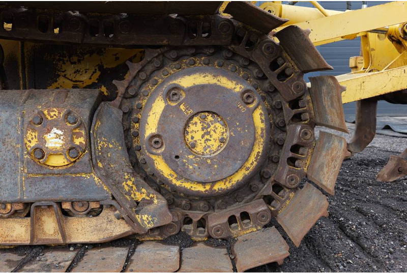 جرافة Komatsu D 65 PX-15 E0 ripper - manual engine - 388cm wide: صورة 12
