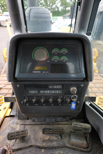 Komatsu D 65 PX-15 E0 ripper - manual engine - 388cm wide - جرافة: صورة 4 Komatsu D 65 PX-15 E0 ripper - manual engine - 388cm wide - جرافة: صورة 4