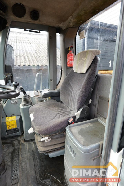 Liebherr L556 Like new!! Airco, quick coupler, skeleton bucket with teeths - تركس: صورة 5 Liebherr L556 Like new!! Airco, quick coupler, skeleton bucket with teeths - تركس: صورة 5