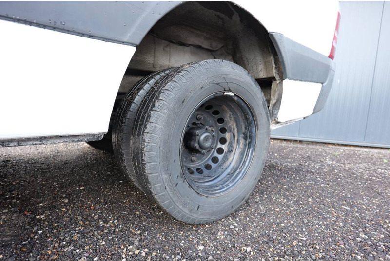 شاحنة مغلقة الصندوق Mercedes-Benz Sprinter 513 CDI L2H2 automatic: صورة 11