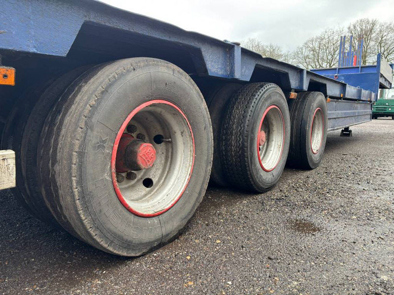 Nooteboom Lowloader tieflader 3 assen leaf spring, laadklep - عربة منخفضة مسطحة نصف مقطورة: صورة 5 Nooteboom Lowloader tieflader 3 assen leaf spring, laadklep - عربة منخفضة مسطحة نصف مقطورة: صورة 5