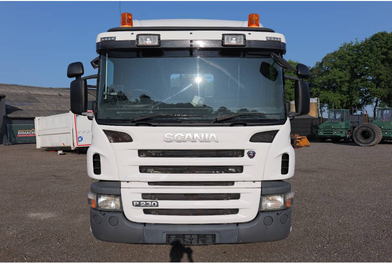 Scania P 230 Euro 5 6x2*4 TOP!! Retarder right hand steer - شاحنة هيكل كابينة: صورة 3 Scania P 230 Euro 5 6x2*4 TOP!! Retarder right hand steer - شاحنة هيكل كابينة: صورة 3