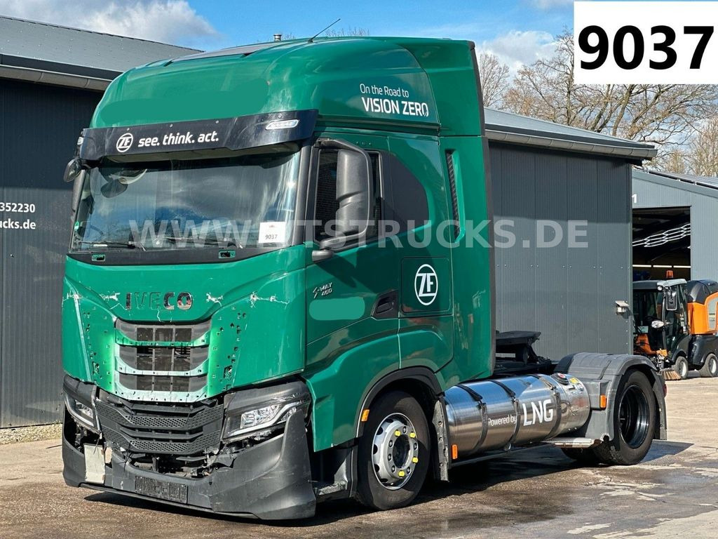 وحدة جر Iveco S-Way AS440 4x2 Erdgas NG *Unfallschaden*: صورة 1