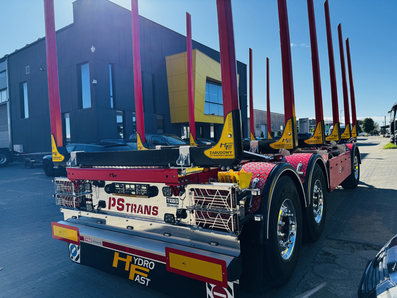 HYDROFAST Przyczepa 3 osiowa / 3 axles timber transport trailer / Remorque à 3 essieux pour le transport de bois / 3-Achs-Rungenanhänger / 3-tengelyes-rönkszállító-pótkocsi / Remorcă pentru transportul lemnului - مقطورة اخشاب: صورة 3 HYDROFAST Przyczepa 3 osiowa / 3 axles timber transport trailer / Remorque à 3 essieux pour le transport de bois / 3-Achs-Rungenanhänger / 3-tengelyes-rönkszállító-pótkocsi / Remorcă pentru transportul lemnului - مقطورة اخشاب: صورة 3